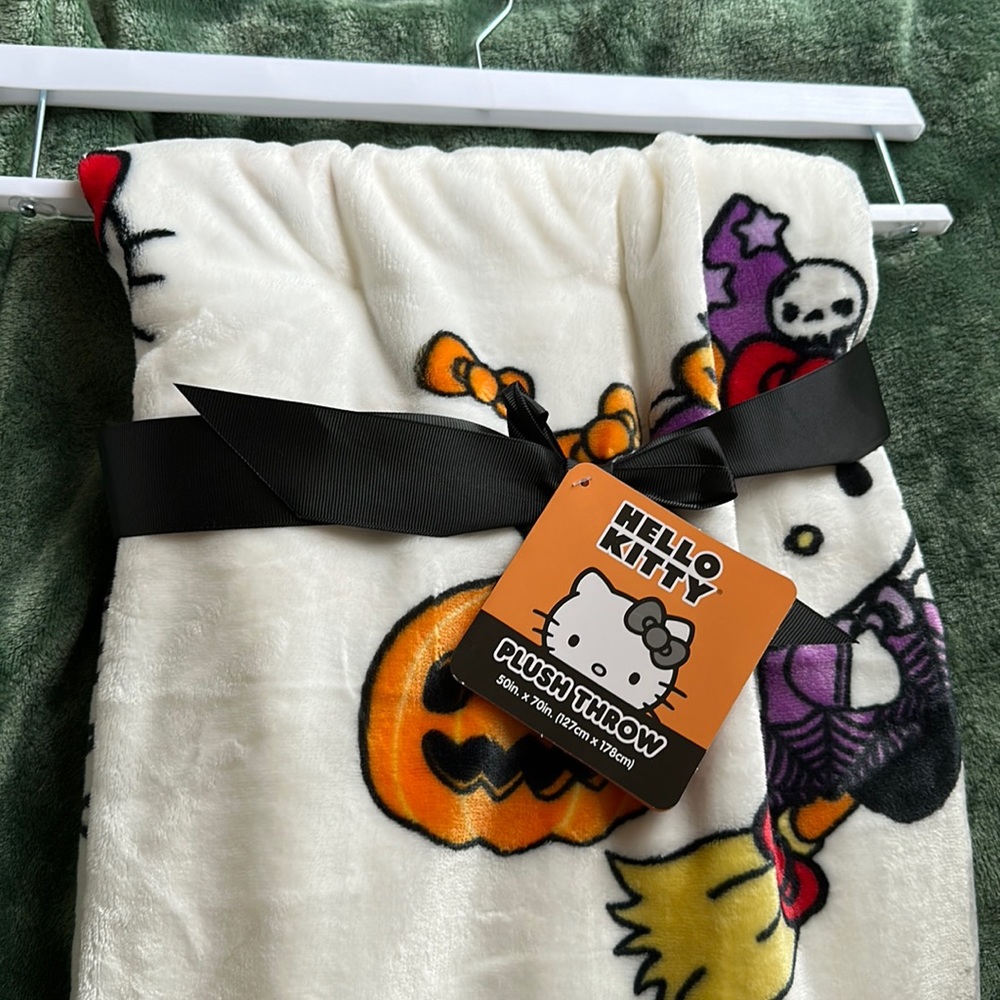 Hello Kitty Halloween Blanket